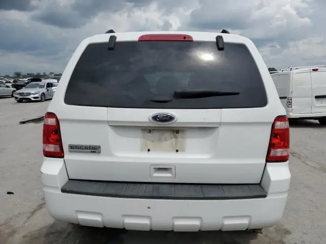 2011 FORD ESCAPE XLT  