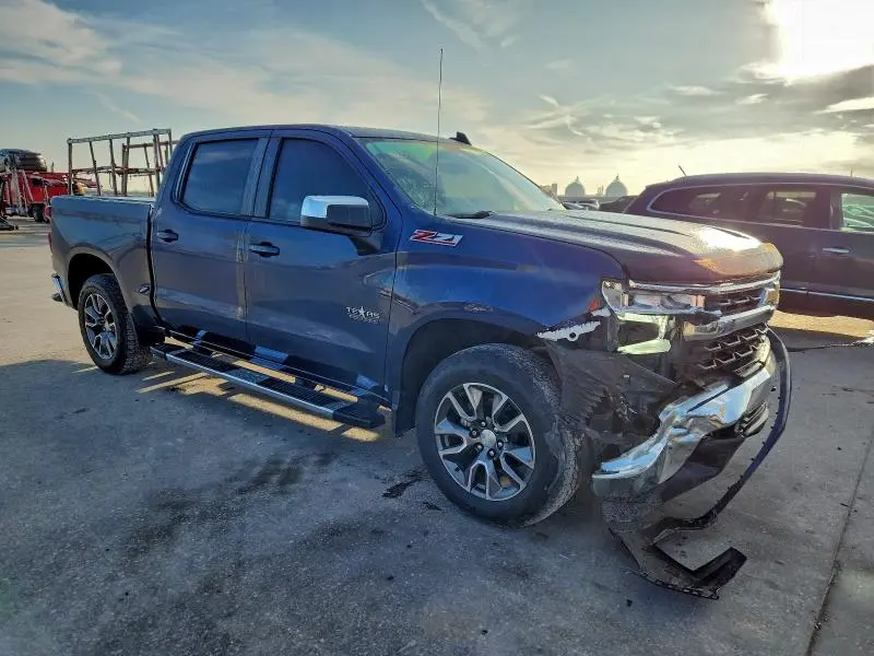 2022 CHEVROLET SILVERADO K1500 LT  