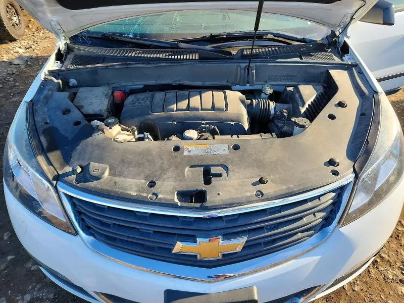 2017 CHEVROLET TRAVERSE LS  