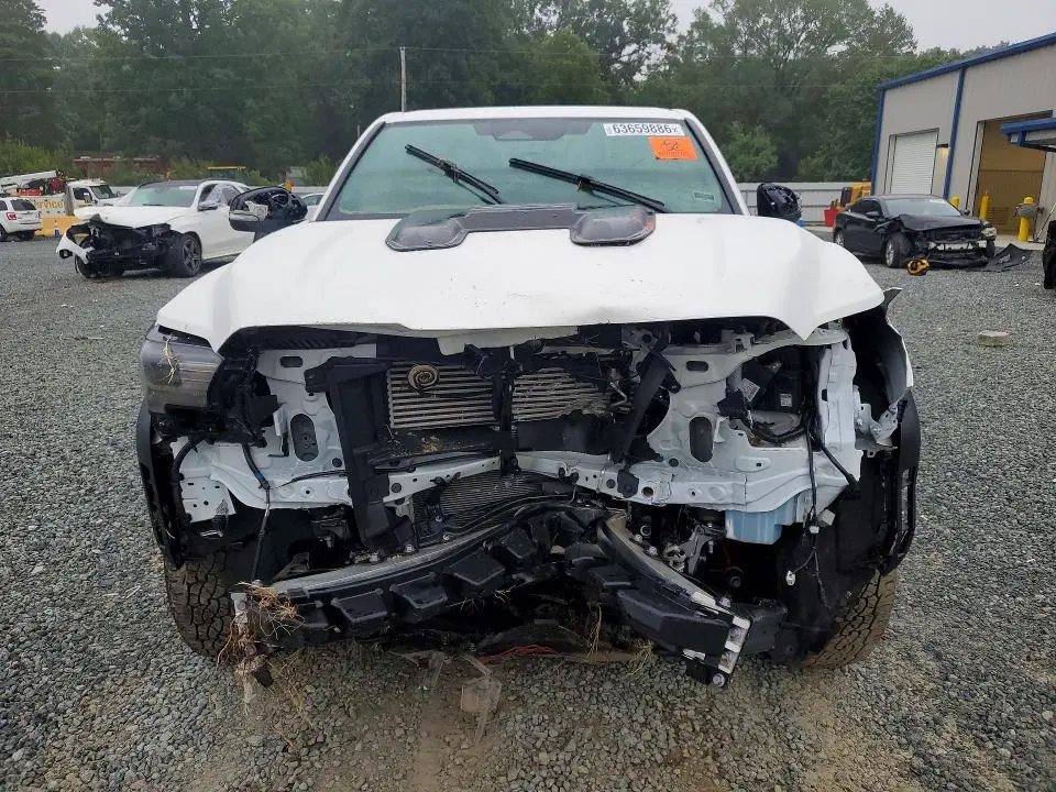 2024 TOYOTA TACOMA TRD OFF-ROAD  