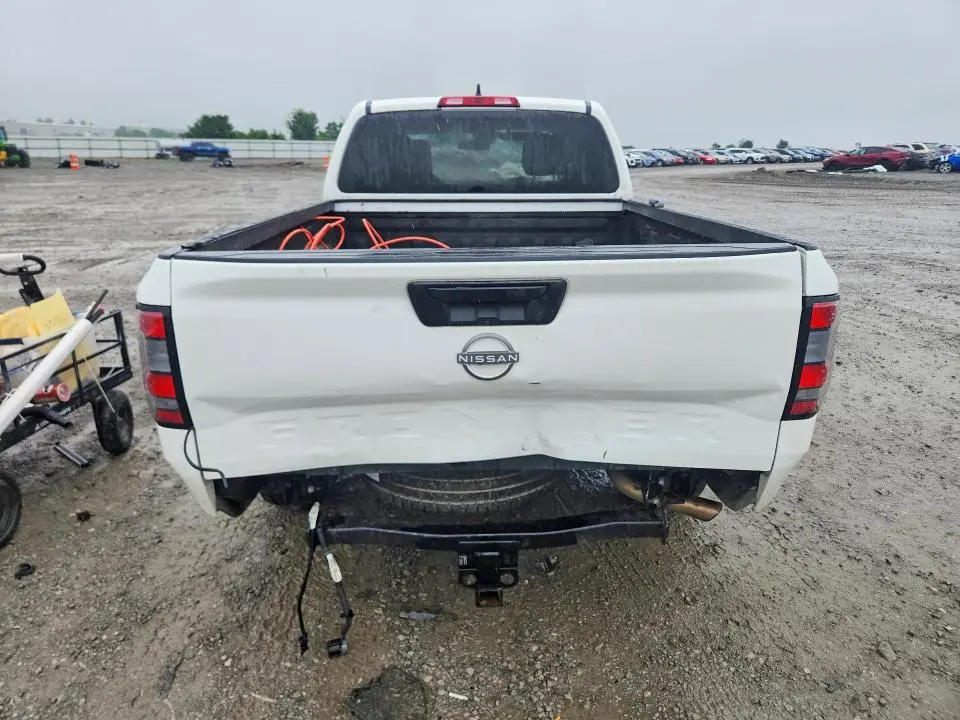 2024 NISSAN FRONTIER S  