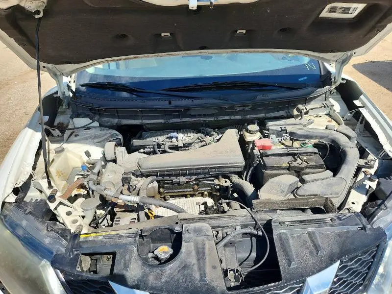 2014 NISSAN ROGUE SV  