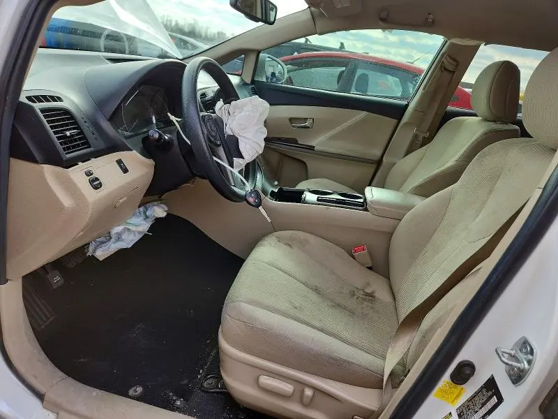 2013 TOYOTA VENZA LE  