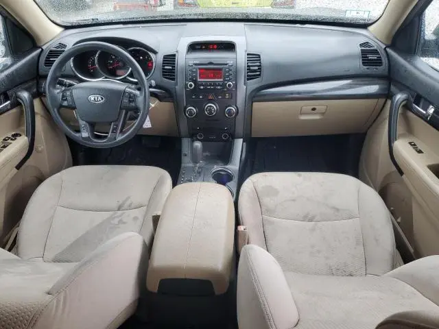 2011 KIA SORENTO BASE  