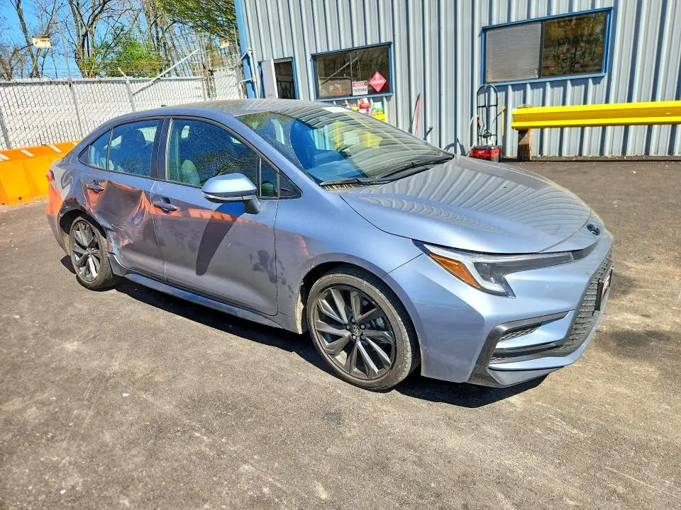 2025 TOYOTA COROLLA SE  