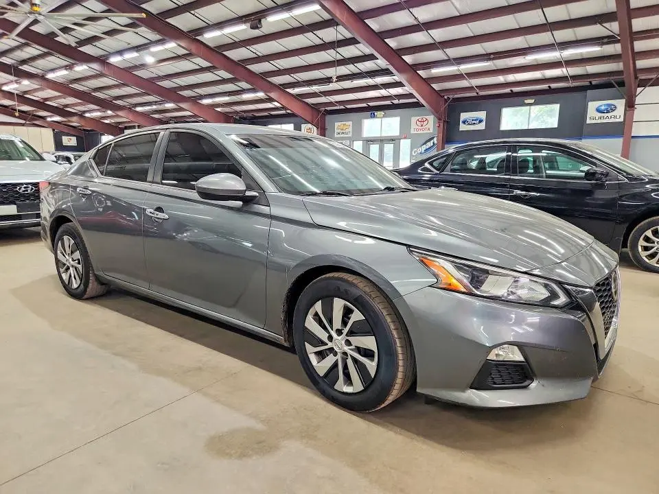 2020 NISSAN ALTIMA S  