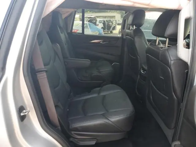 2016 CADILLAC ESCALADE LUXURY  