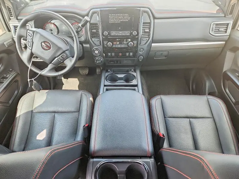 2024 NISSAN TITAN PRO-4X  