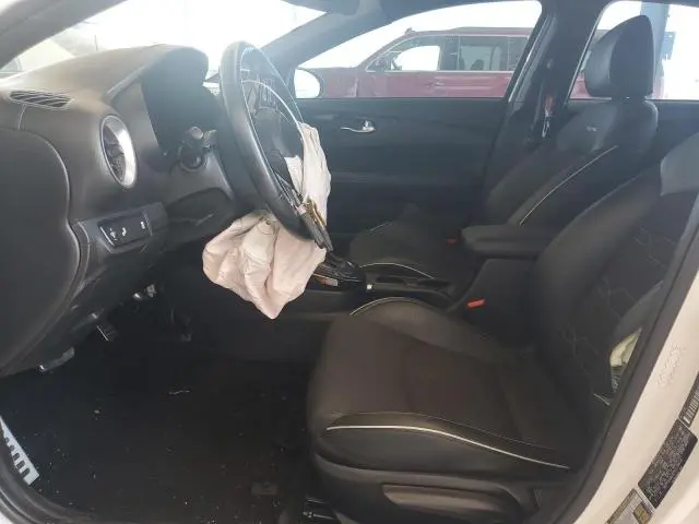 2023 KIA FORTE GT LINE  