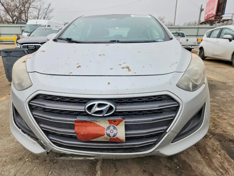 2017 HYUNDAI ELANTRA GT BASE  
