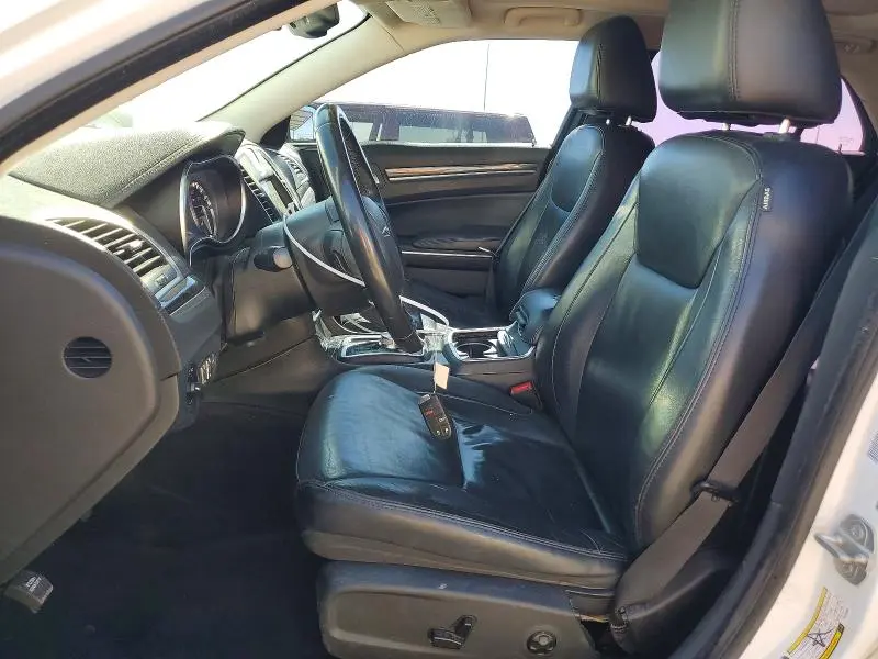 2015 CHRYSLER 300 LIMITED  