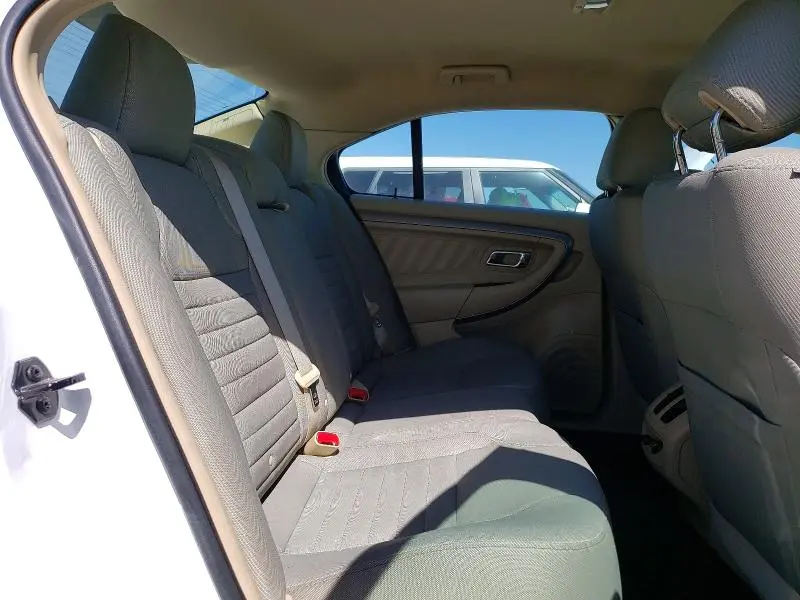 2013 FORD TAURUS SE  