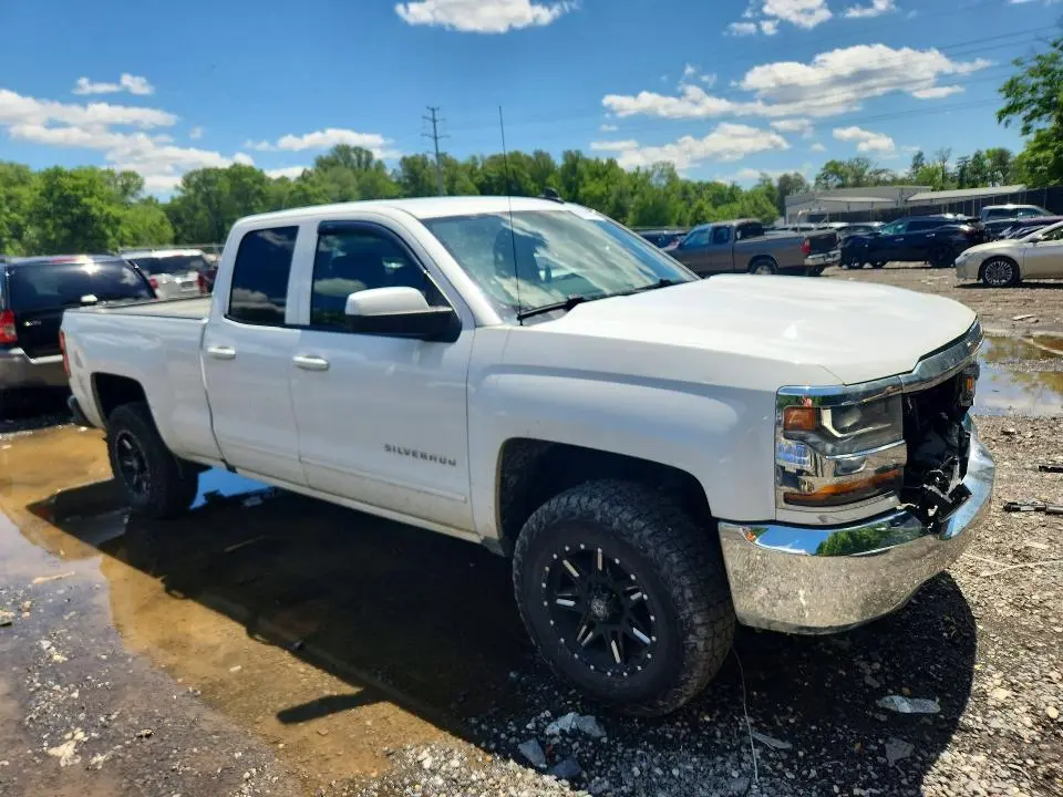 2018 CHEVROLET SILVERADO C1500 LT  