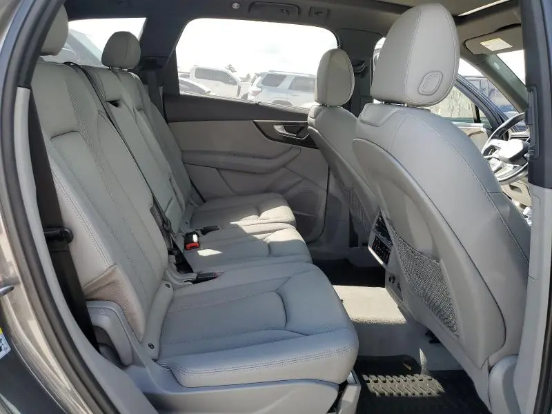 2021 AUDI Q7 PRESTIGE  