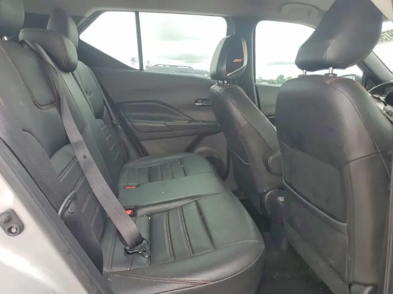 2019 NISSAN KICKS SR  
