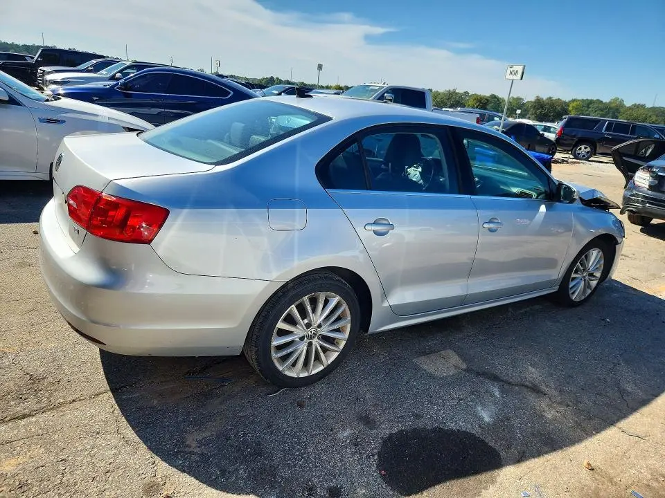 2013 VOLKSWAGEN JETTA TDI  