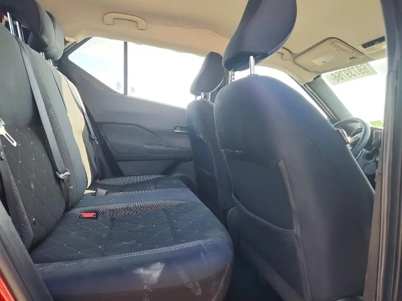 2018 NISSAN KICKS SV  