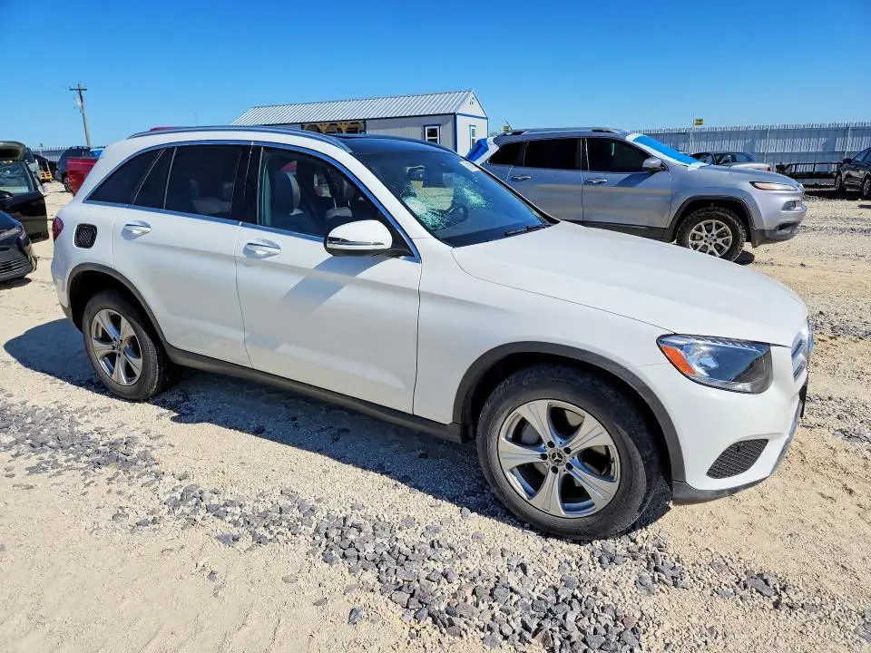 2018 MERCEDES-BENZ GLC 300  