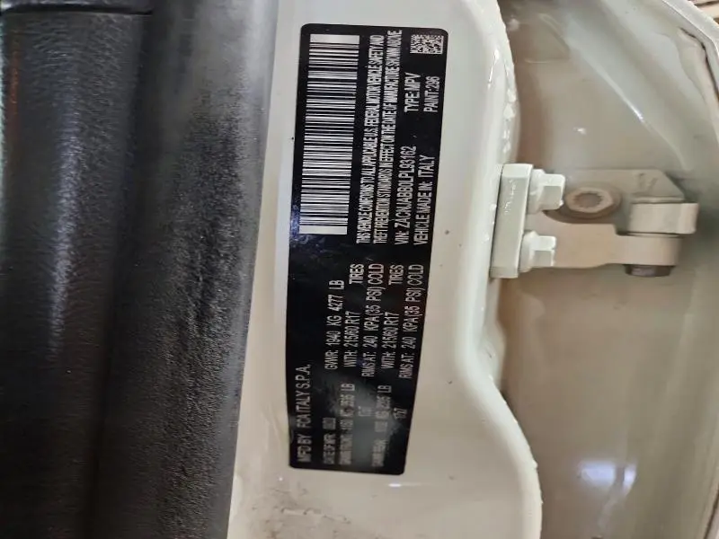 2020 JEEP RENEGADE LATITUDE  