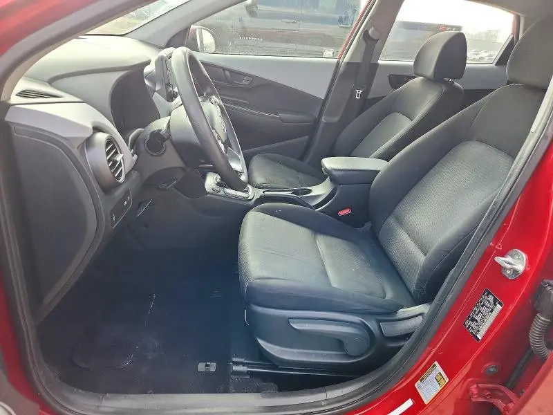 2021 HYUNDAI KONA SE  