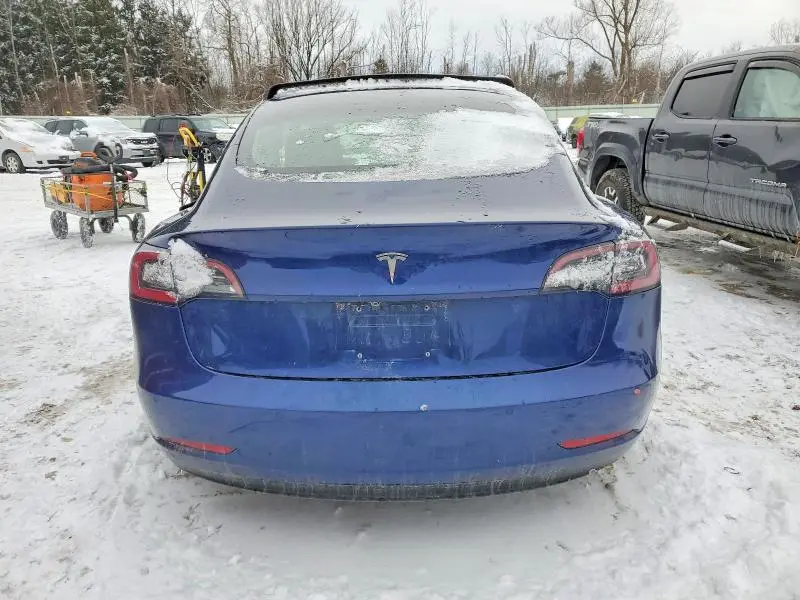 2018 TESLA MODEL 3   