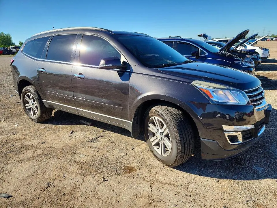 2017 CHEVROLET TRAVERSE LT  