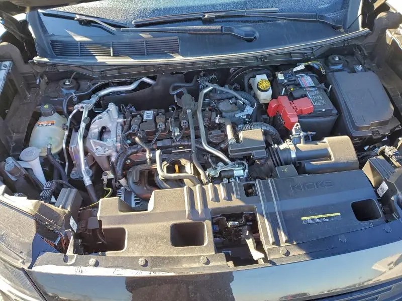 2025 NISSAN KICKS SV  