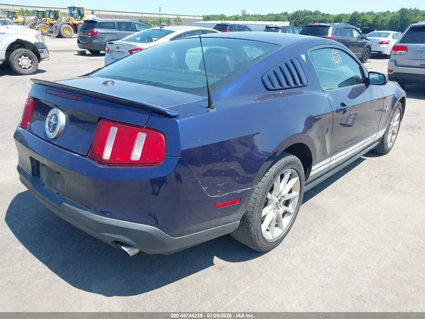 2011 FORD MUSTANG V6 PREMIUM