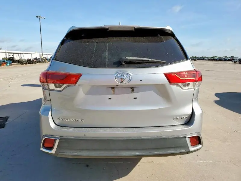 2017 TOYOTA HIGHLANDER LIMITED  