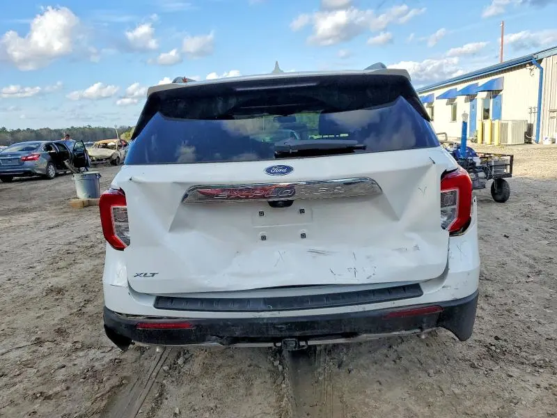 2022 FORD EXPLORER XLT  
