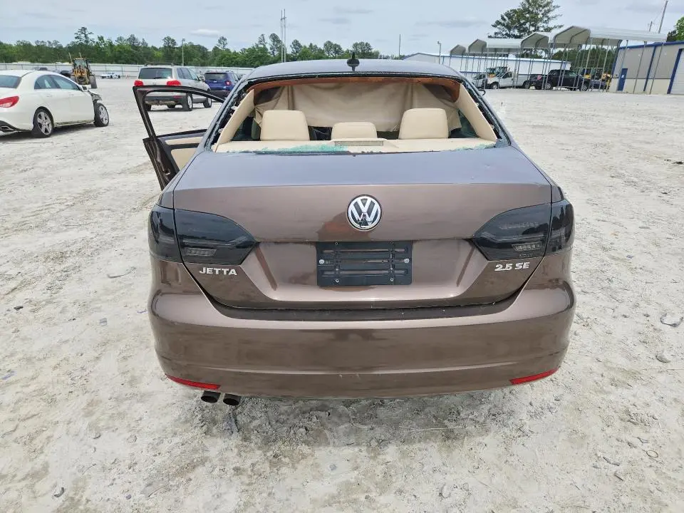 2012 VOLKSWAGEN JETTA SE  