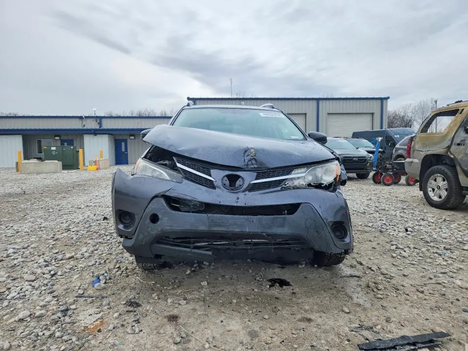 2013 TOYOTA RAV4 LE  