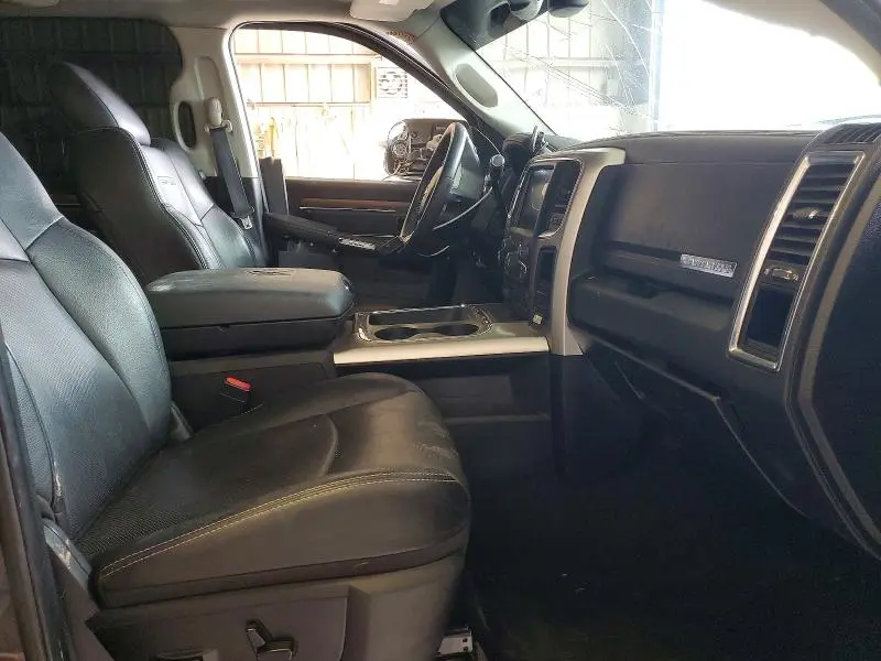 2016 RAM 2500 LARAMIE  