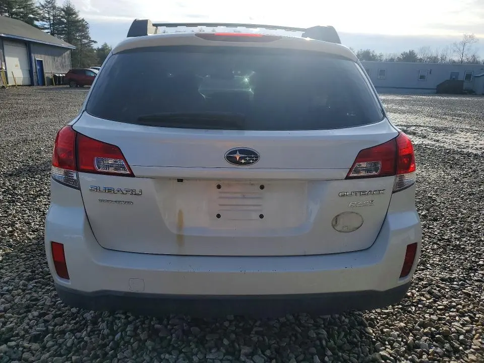 2011 SUBARU OUTBACK 2.5I PREMIUM  