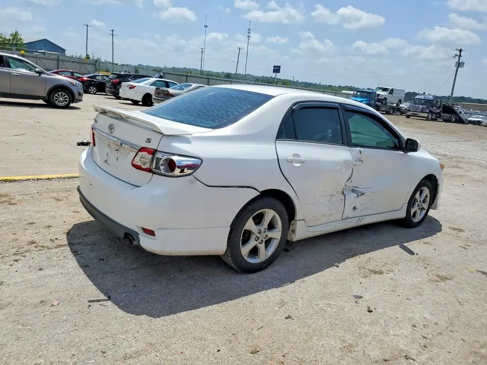2013 TOYOTA COROLLA S  