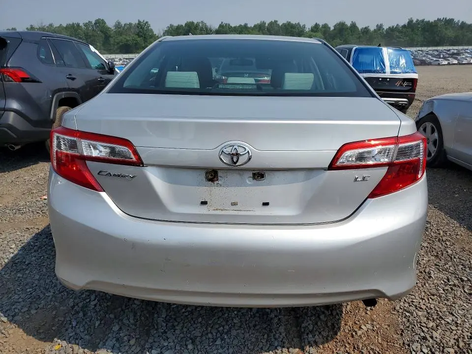 2013 TOYOTA CAMRY LE  