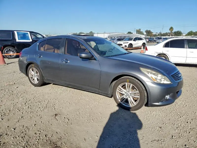 2013 INFINITI G37 BASE  