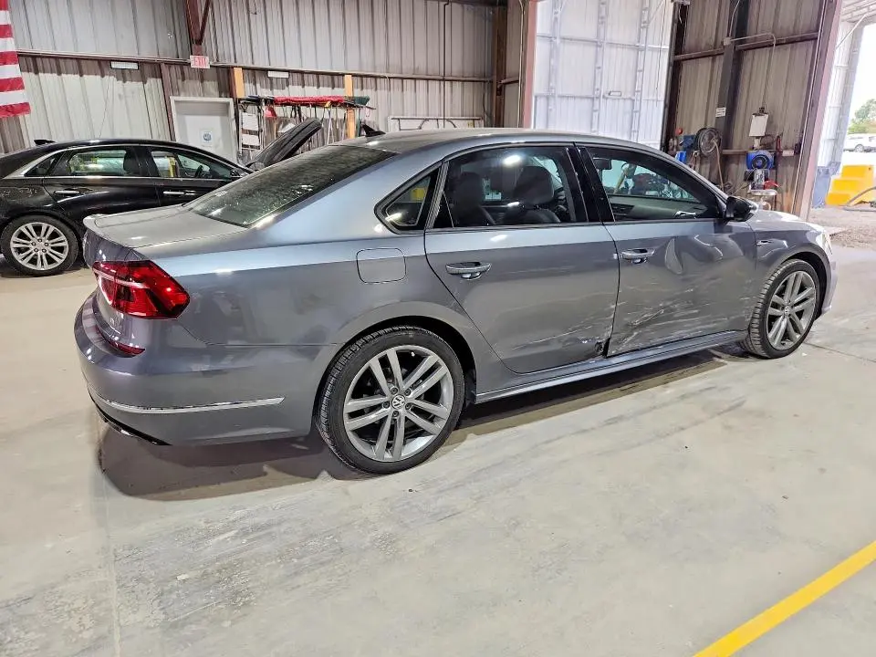 2018 VOLKSWAGEN PASSAT S  