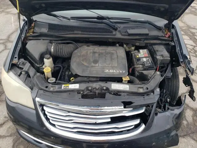 2013 CHRYSLER TOWN & COUNTRY TOURING L  