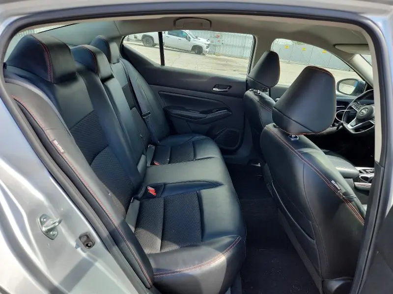 2024 NISSAN ALTIMA SR  