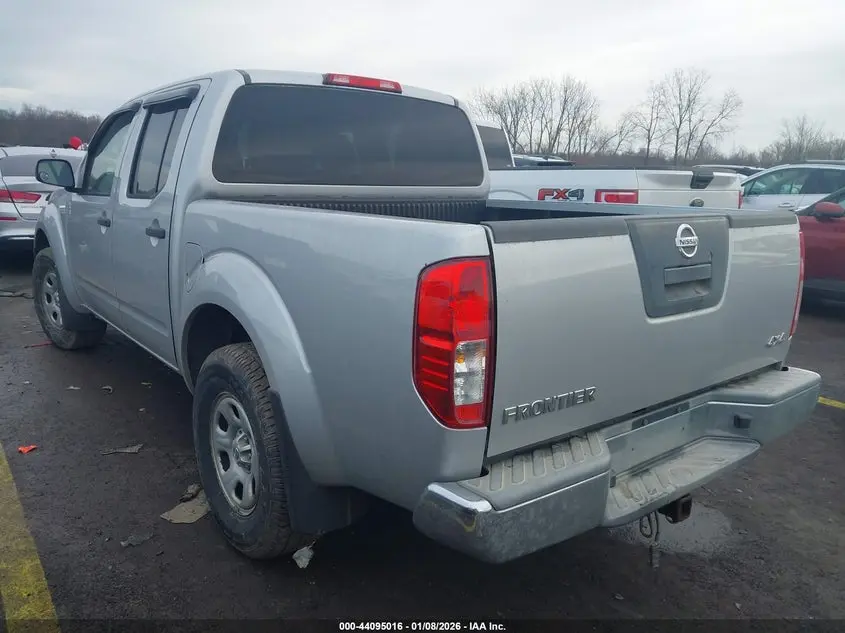 2012 NISSAN FRONTIER S