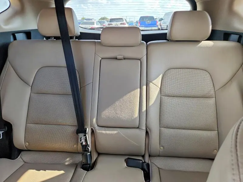 2017 HYUNDAI TUCSON SE PLUS  
