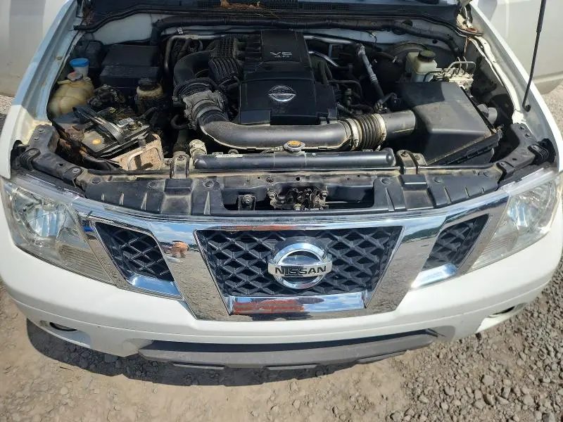 2016 NISSAN FRONTIER SV  
