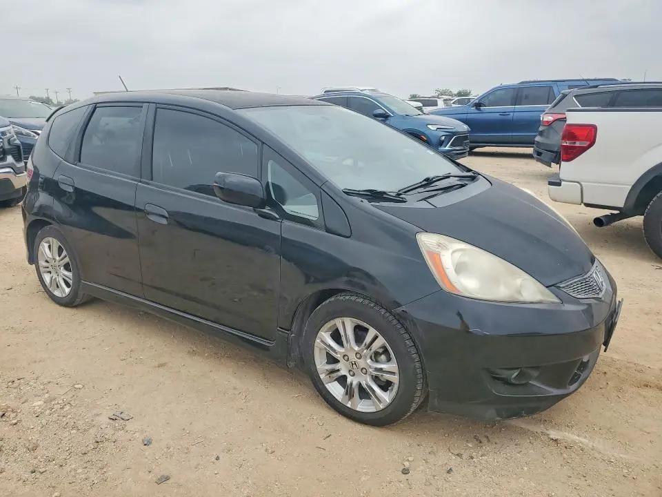 2010 HONDA FIT SPORT  