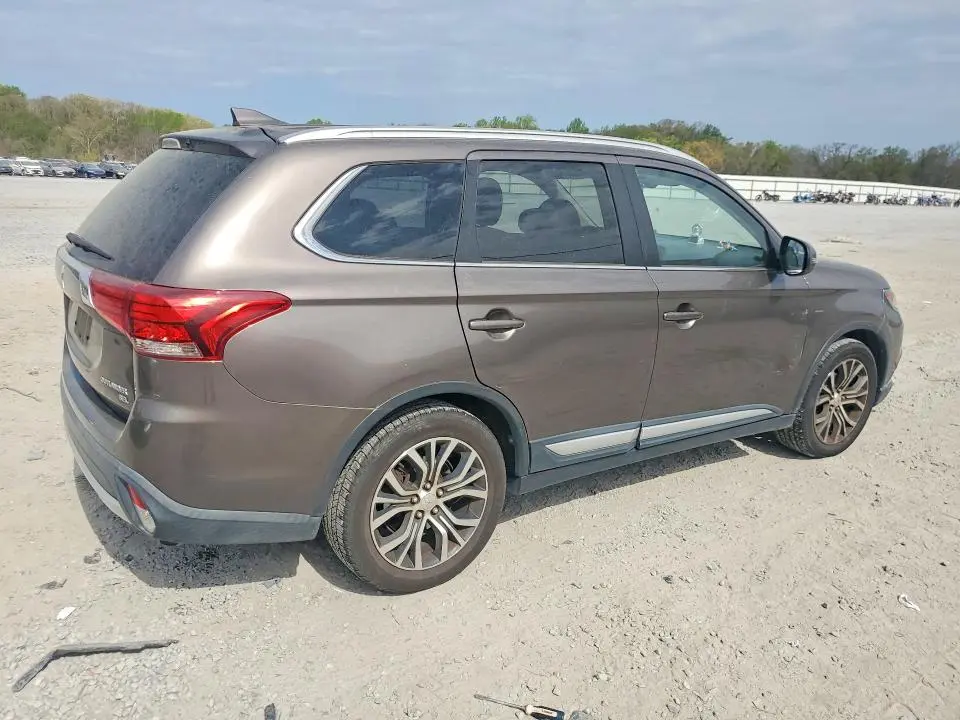 2018 MITSUBISHI OUTLANDER SE  