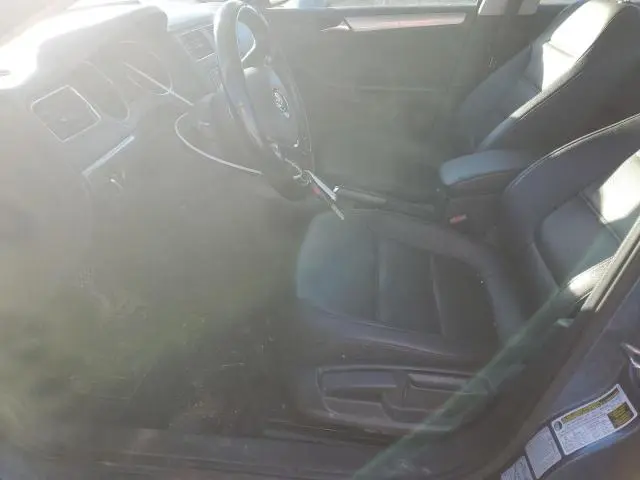 2017 VOLKSWAGEN JETTA SE  