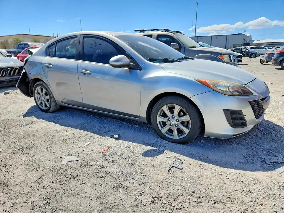 2010 MAZDA 3 I  