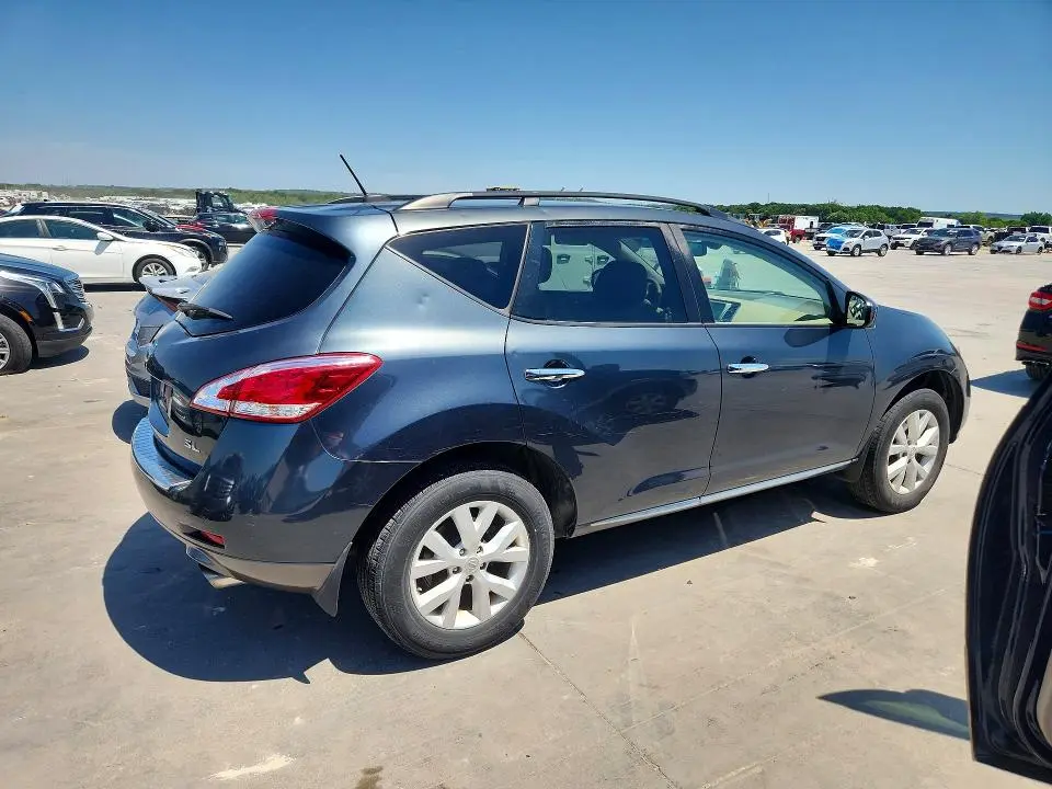 2011 NISSAN MURANO S  