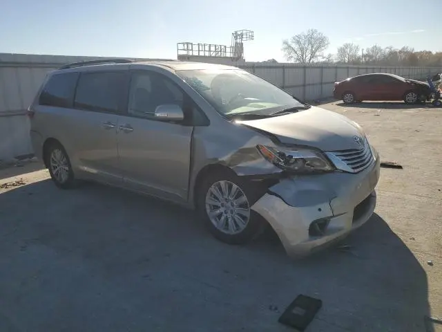 2015 TOYOTA SIENNA XLE  