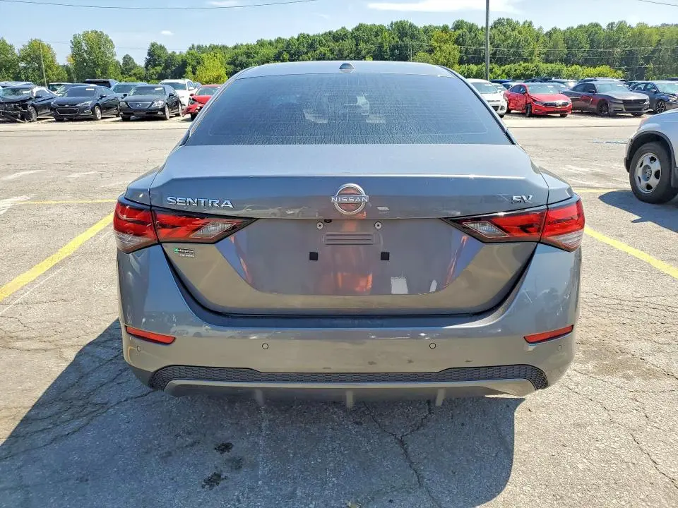 2024 NISSAN SENTRA SV  